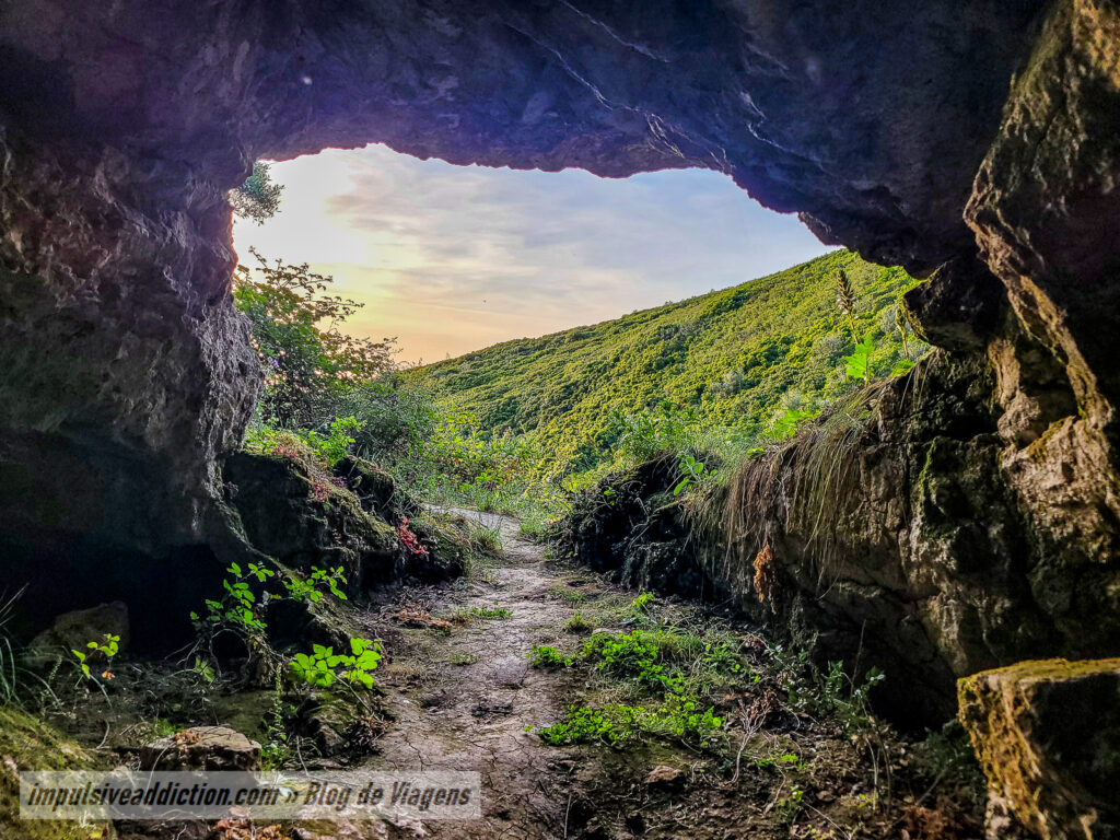 Gruta de Olelas