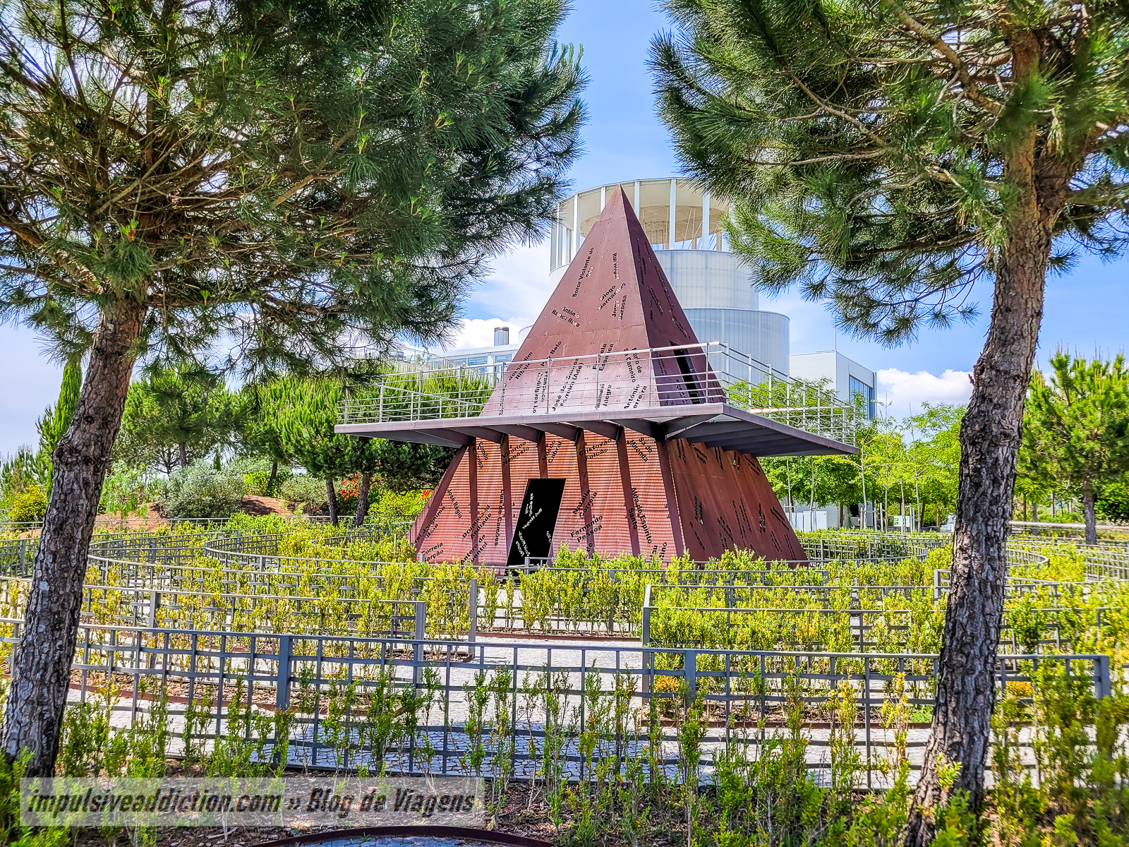 Parque dos Poetas ao visitar Oeiras