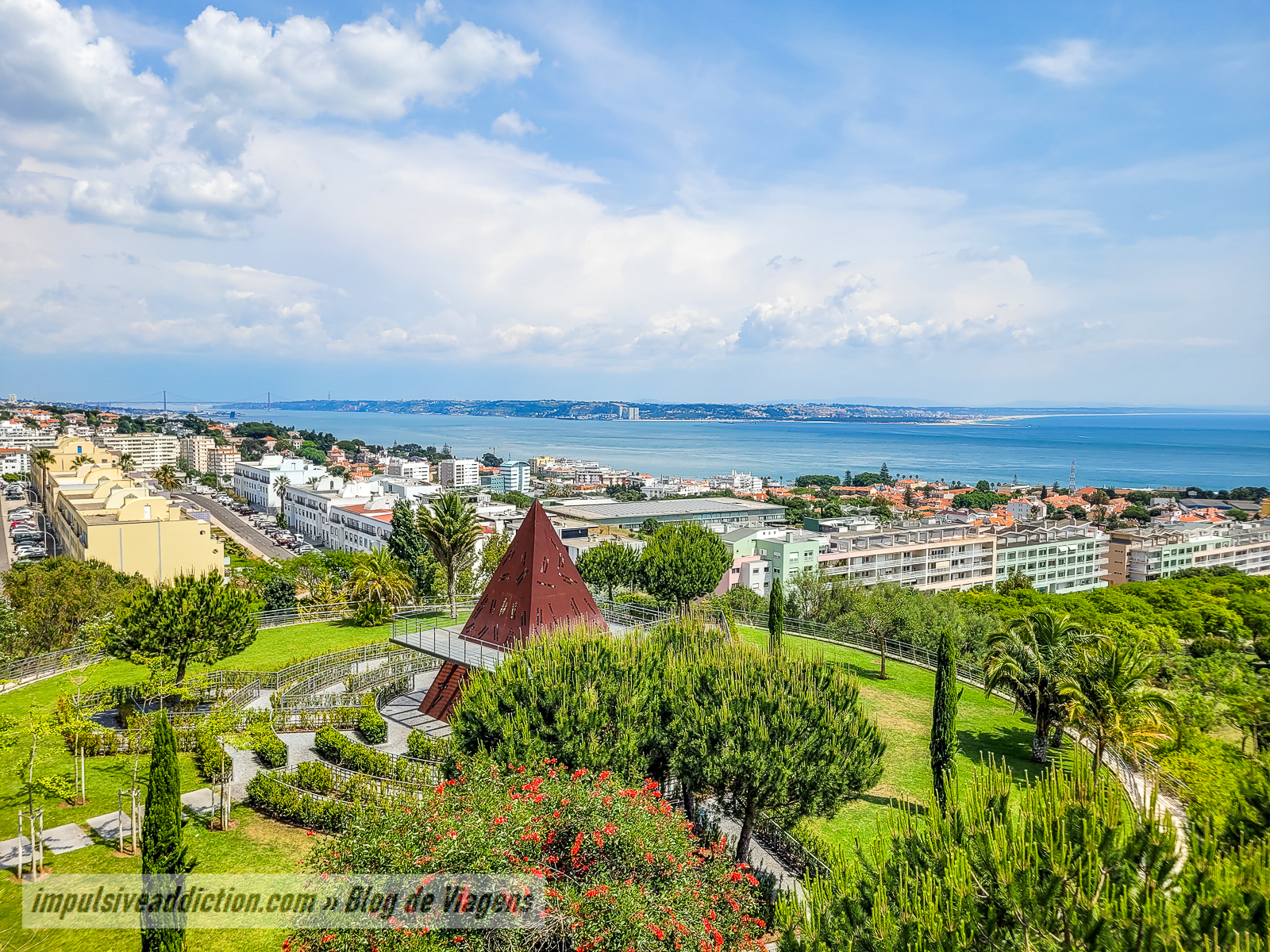 Parque dos Poetas ao visitar Oeiras
