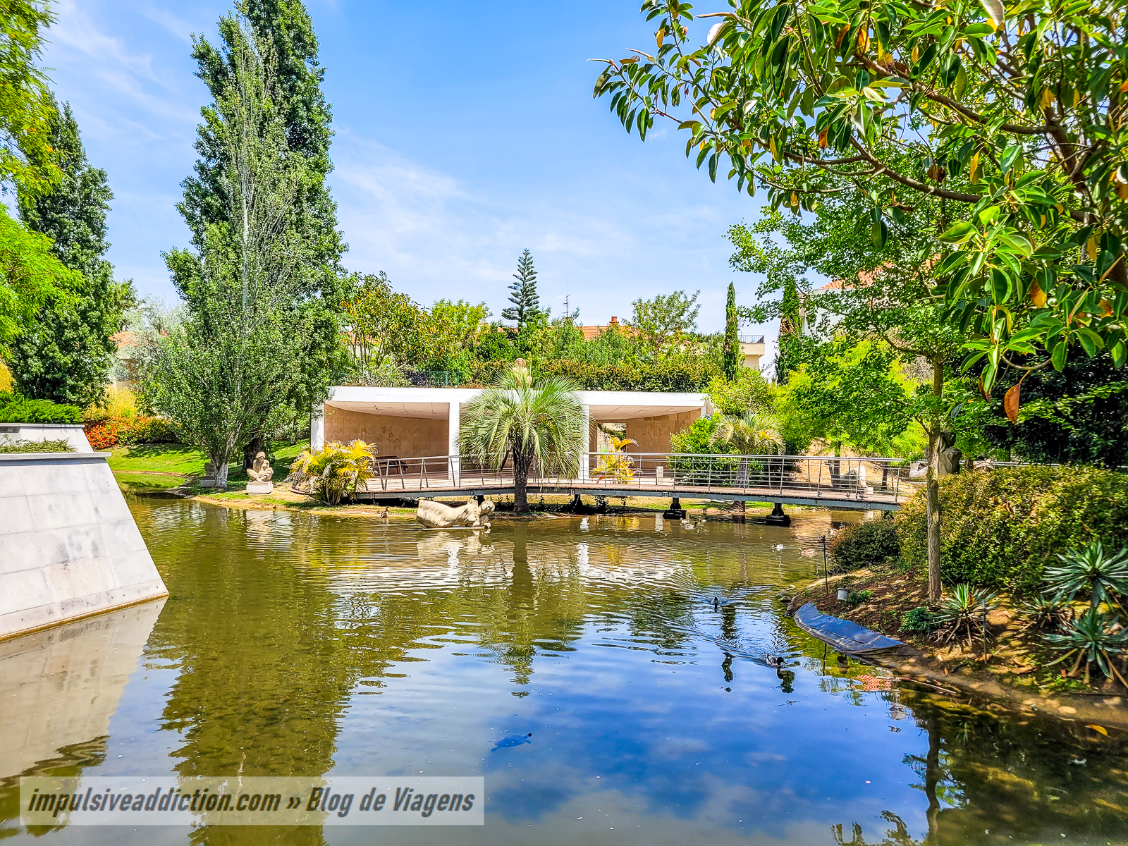 Parque dos Poetas ao visitar Oeiras
