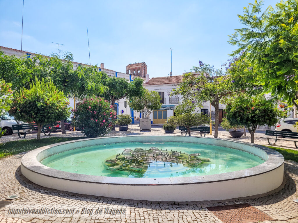 Praça Bernardim Ribeiro em Torrão