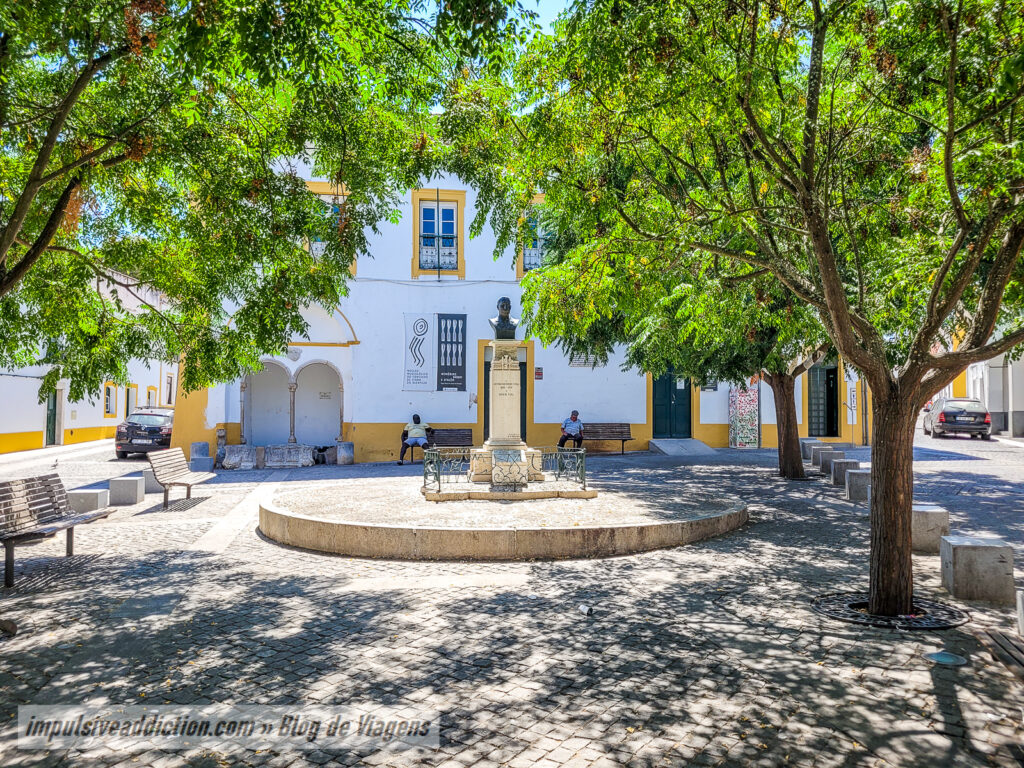 Praça da República de Viana do Alentejo