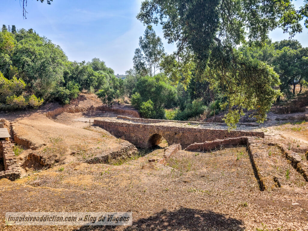 Ruinas de Miróbriga ao visitar Santiago do Cacém
