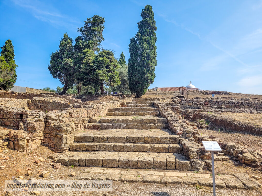 Ruinas de Miróbriga ao visitar Santiago do Cacém