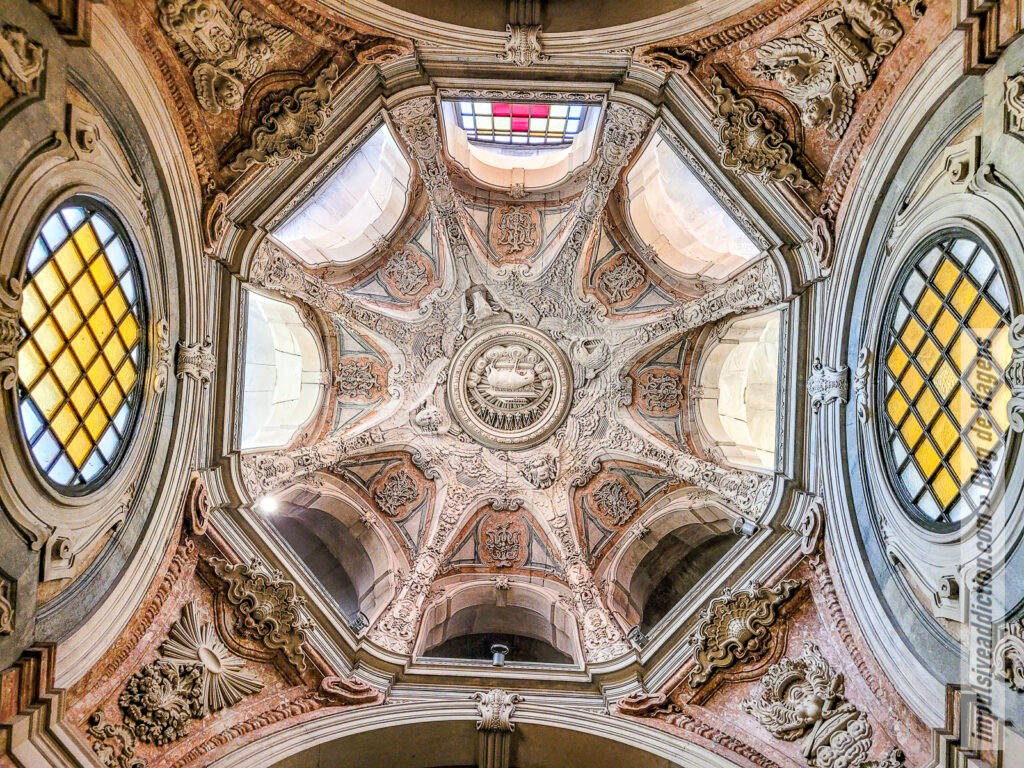 Igreja de Nossa Senhora da Encarnação em Lisboa