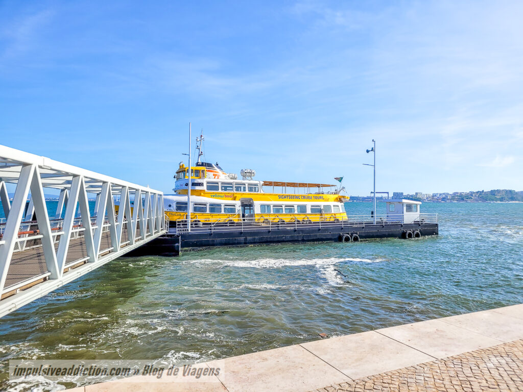 Passeio de Barco no Rio Tejo, ao visitar Lisboa