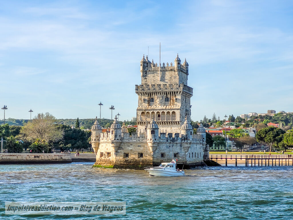 Passeio de Barco no Rio Tejo, ao visitar Lisboa
