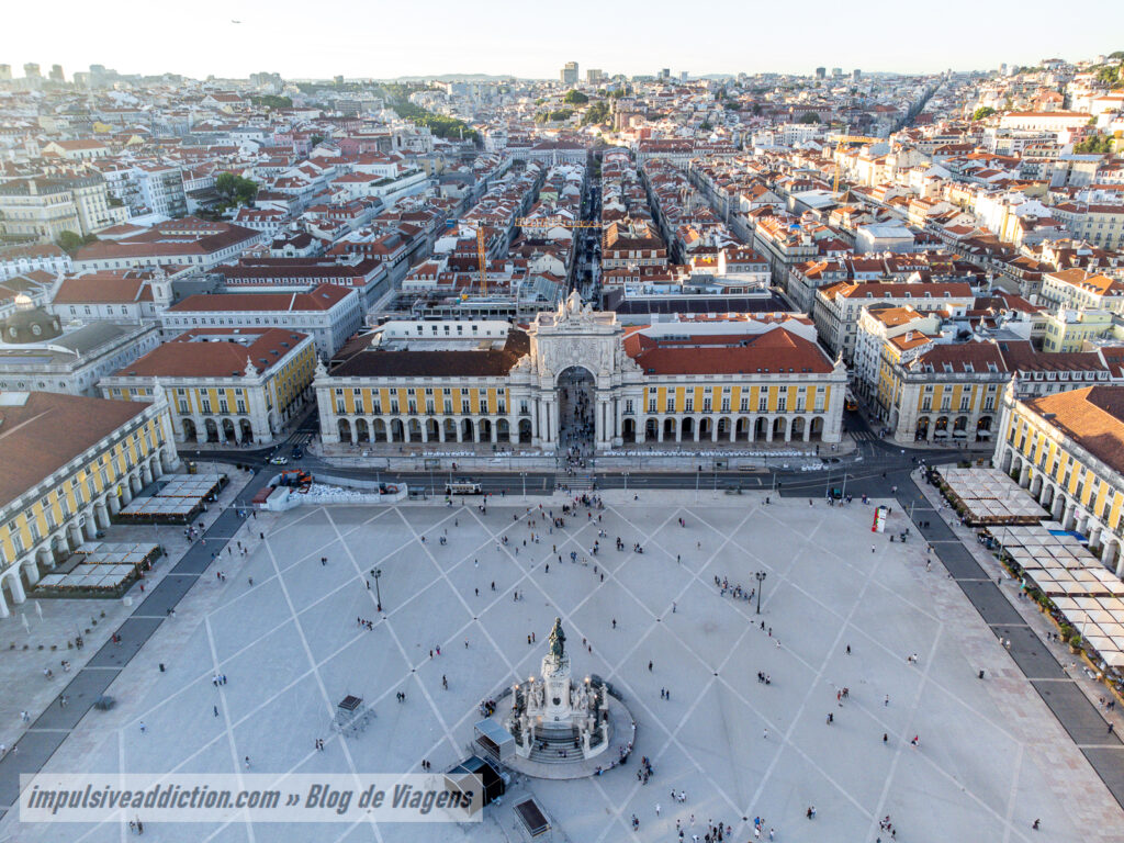 Praça do Comércio ao visitar Lisboa
