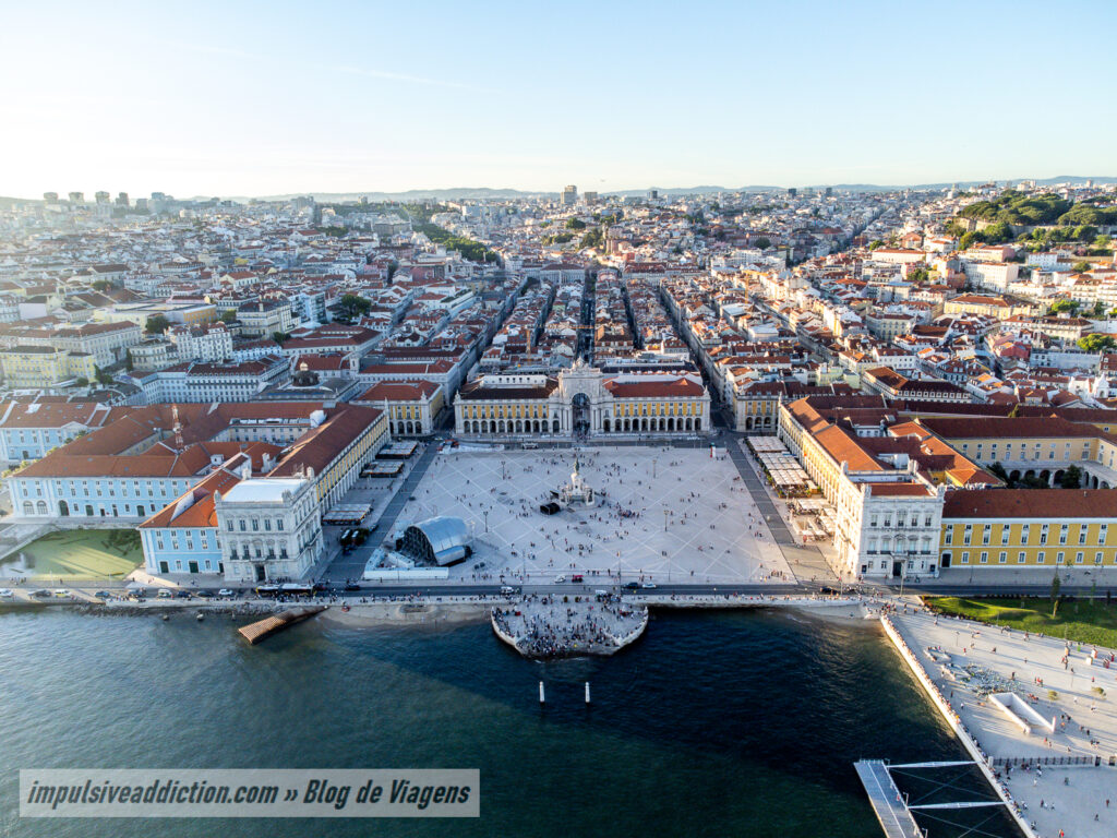 Praça do Comércio ao visitar Lisboa