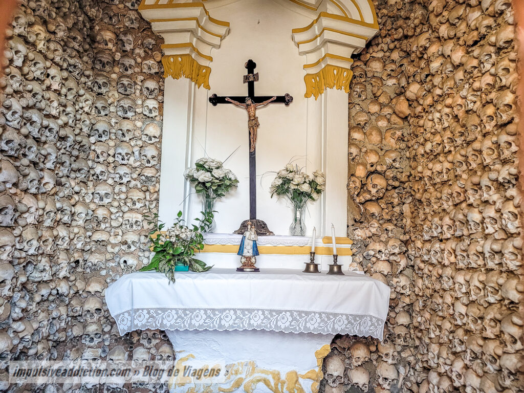 Capela dos Ossos de Monforte