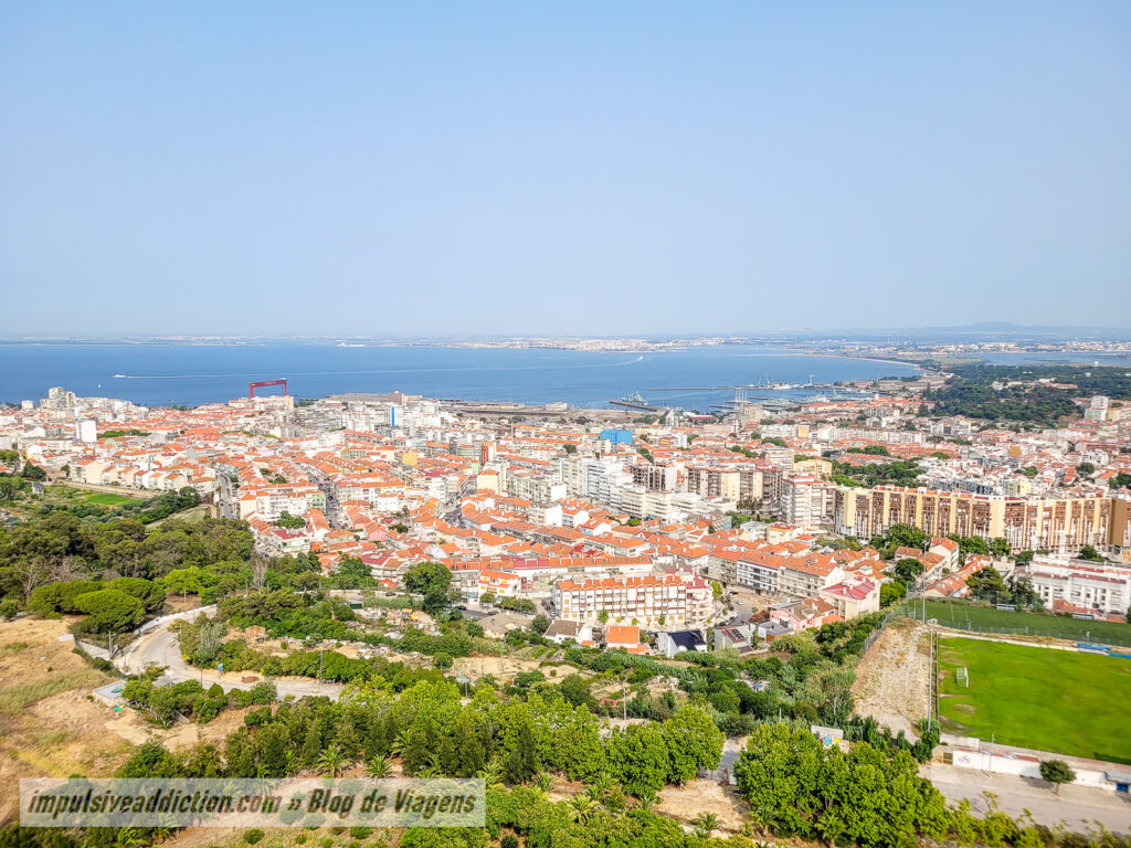 Santuário do Cristo Rei ao visitar Almada