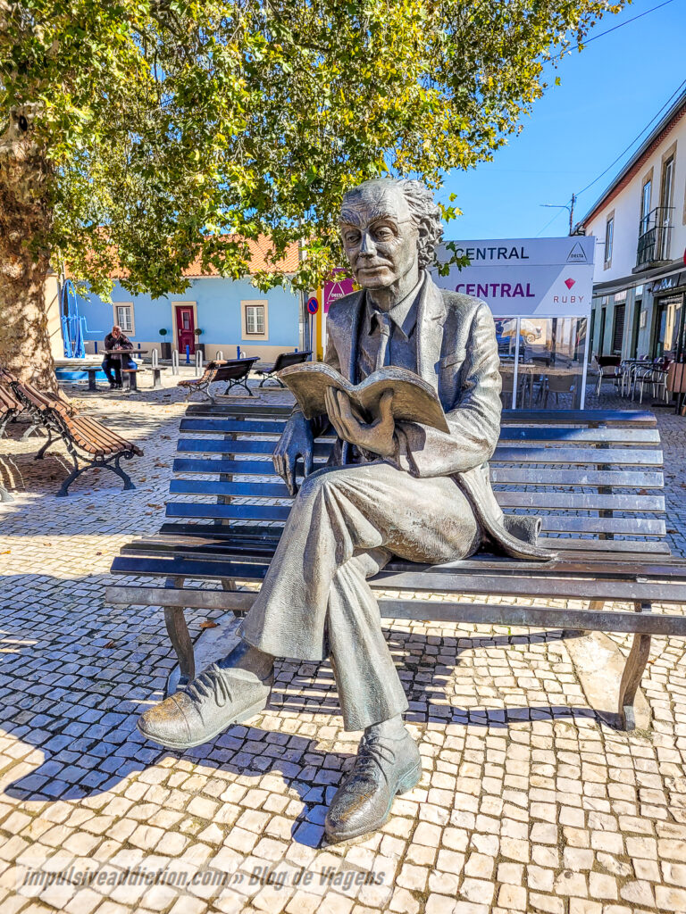 Estátua de José Saramago