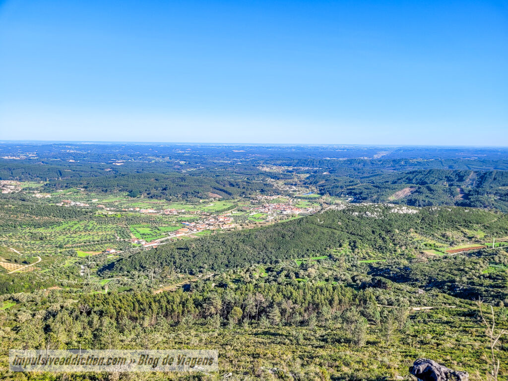 Miradouro da zona da Gruta de Alcobertas