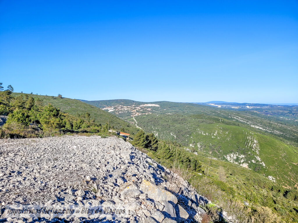 Miradouro da zona da Gruta de Alcobertas
