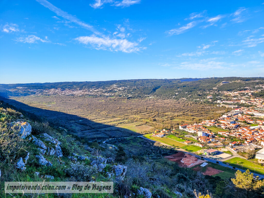 Miradouro na subida da Serra de Santo António para a Polje de Minde