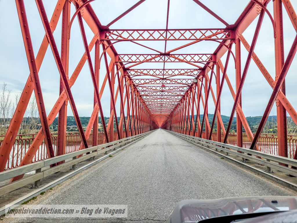 Ponte sobre o rio Almonda na Golegã
